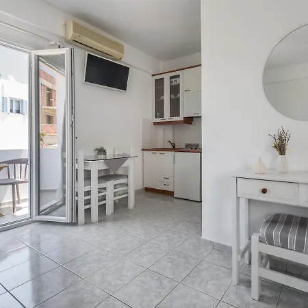 Ippocampos 4* Adamantas (Milos)
