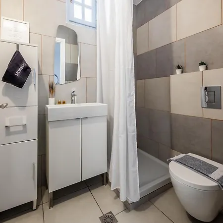 Ippocampos מלון דירות