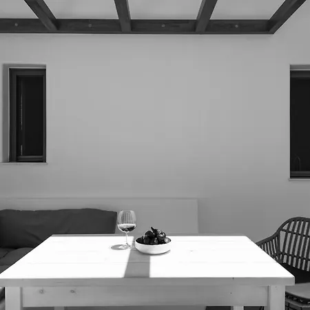 Ippocampos 4* Adamantas (Milos)