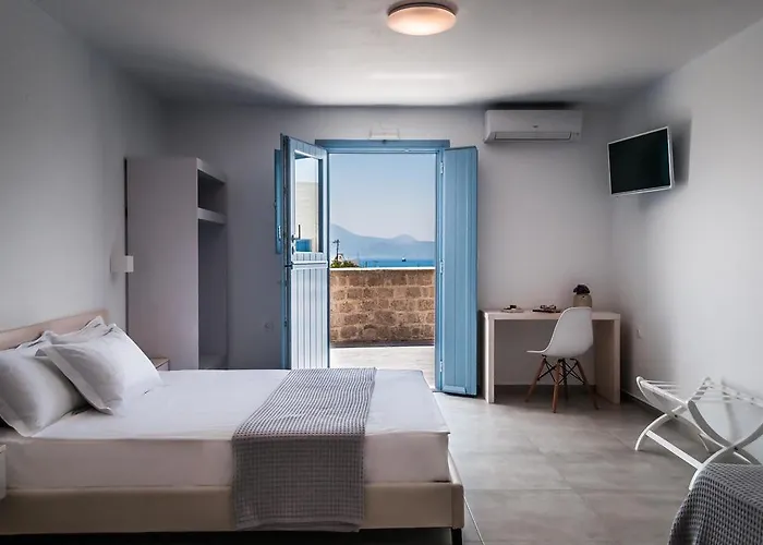 Отель Ippocampos Адамас