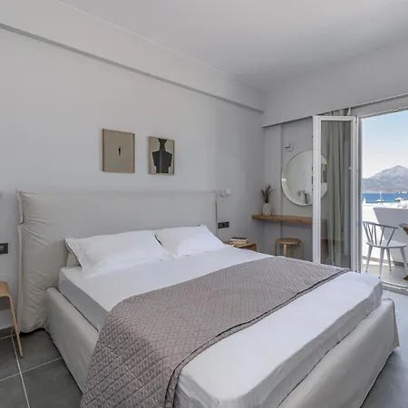 Ippocampos Aparthotel 4*